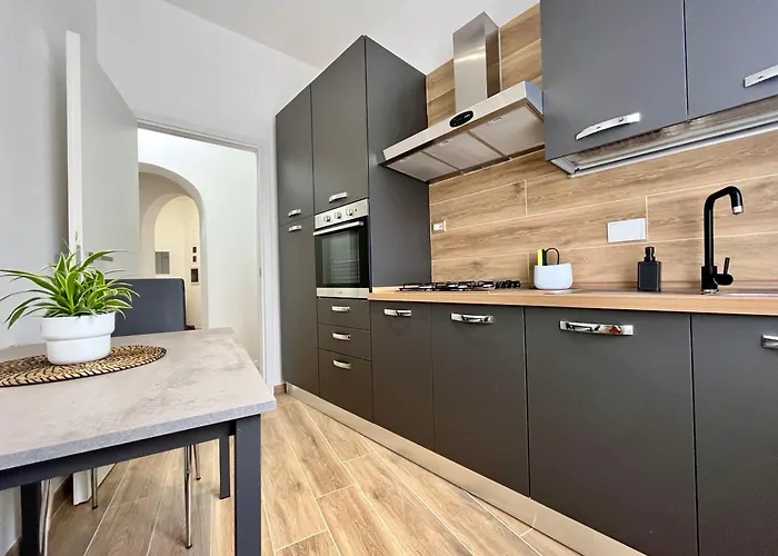 Appartamento Pyramidhouse - 100mq With View - 2km From The Colosseum *